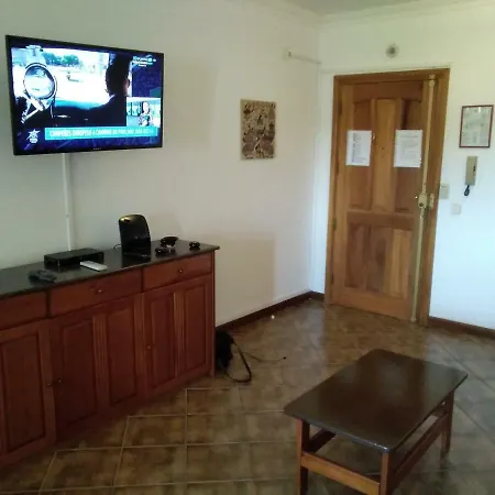 Edificio Vau Costa بيت للعطل *