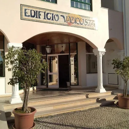 Edificio Vau Costa بيت للعطل