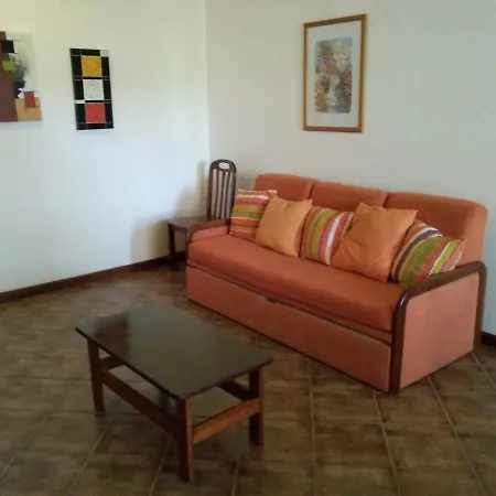 Edifício Vau Costa *